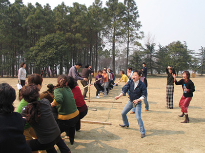 7.Tug-Of-War of Female Staff
